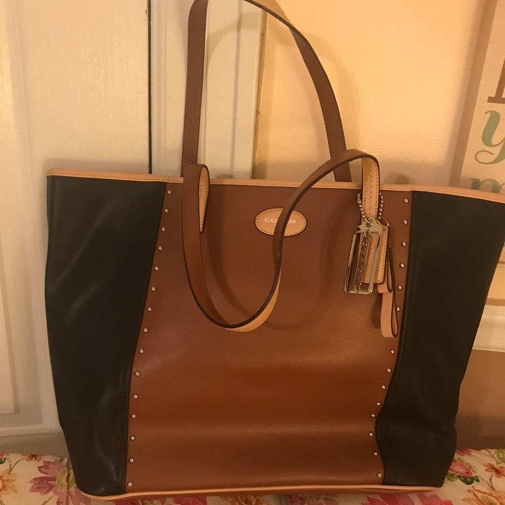 Authentic Coach Habdbag